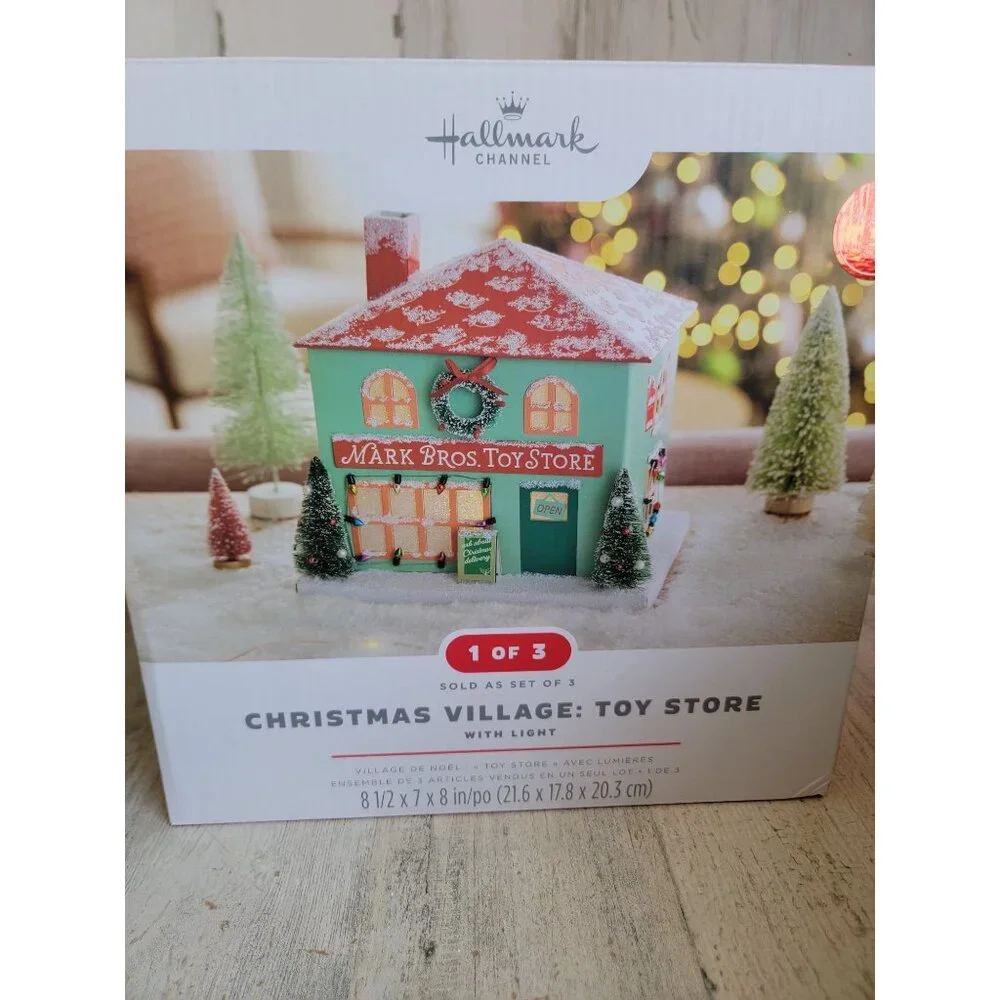 Hallmark Christmas Village toy store house light up Xmas‎ decor